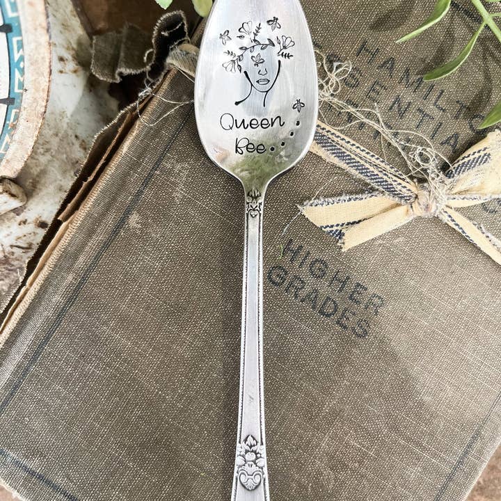 The Sassy Barn - Wholesale Table Spoon (Cutlery) - Queen Bee Vintage Stamped Spoon