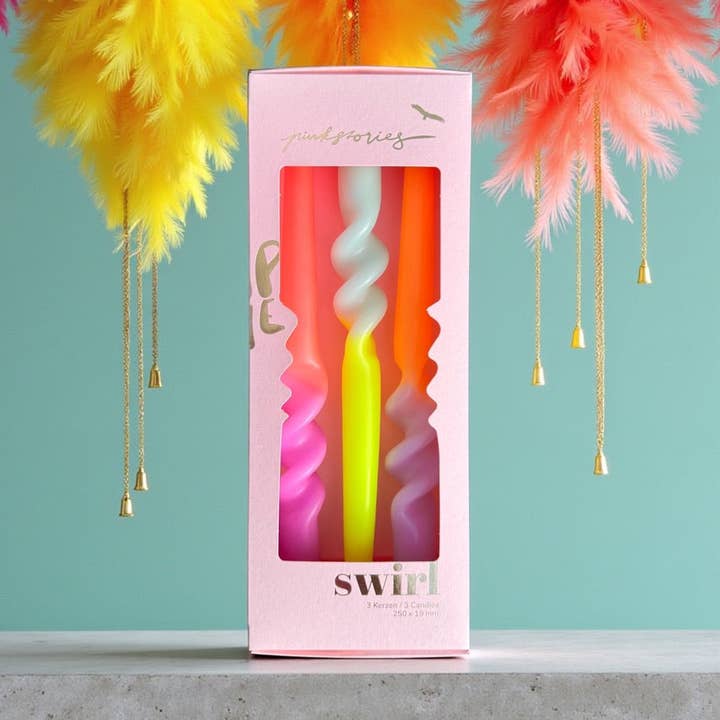 Conjunto de três velas de palito torcidas tingidas à mão com efeito neon por atacado de Pink Stories