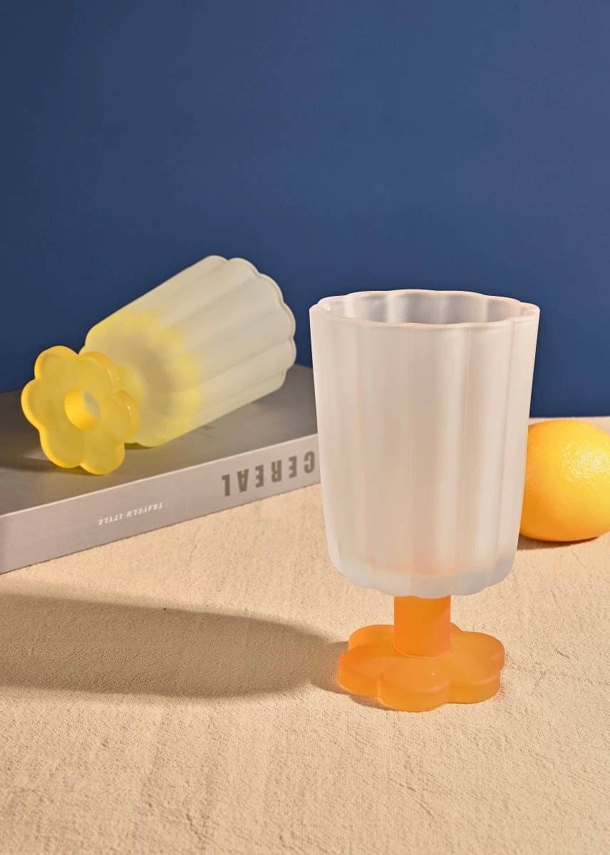 INSPECIAL HOME - Wholesale Wine Glass - MouthBlown Whimsical Petal Colored Wine Glasses - Case of 1016