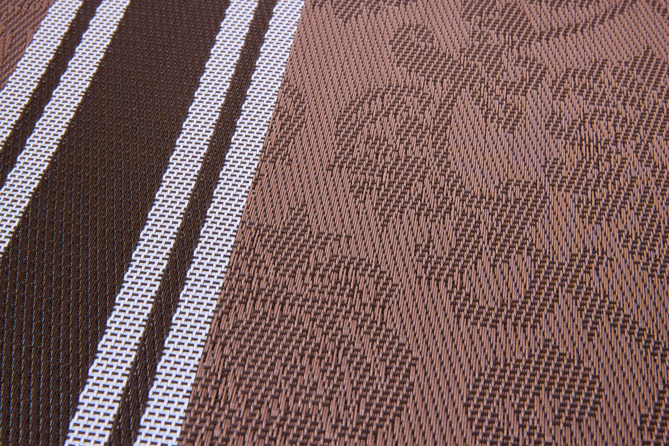 BROWN WHITE MOLINETTI - PLACEMATS SET 1/4 BORDEAUX WITH EMBROIDERY DESIGN for wholesale on Faire1