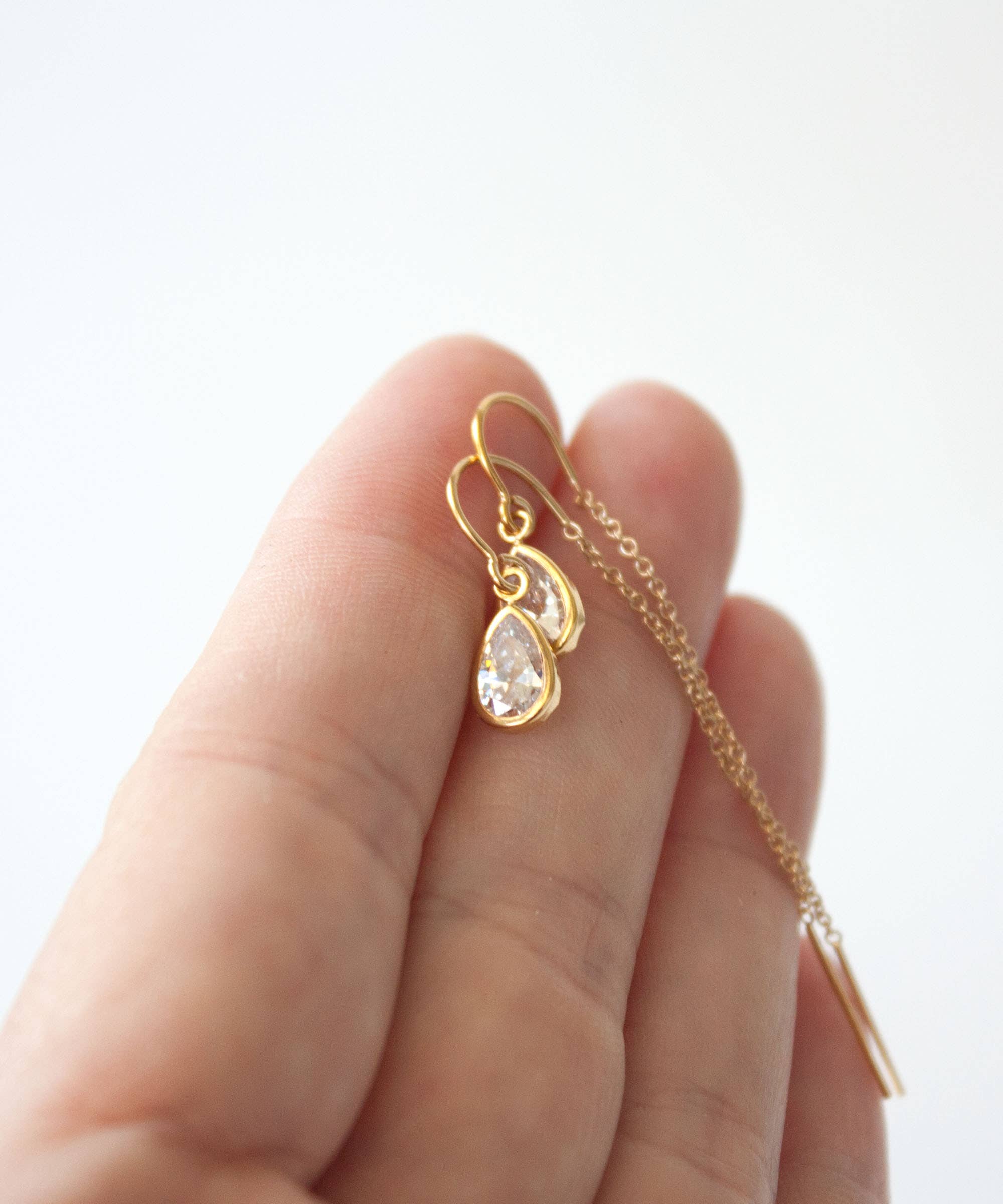 Pure Indigo Design – Engroshandel Hængeøreringe og creoløreringe – Chloe CZ Drop Trådøreringe2