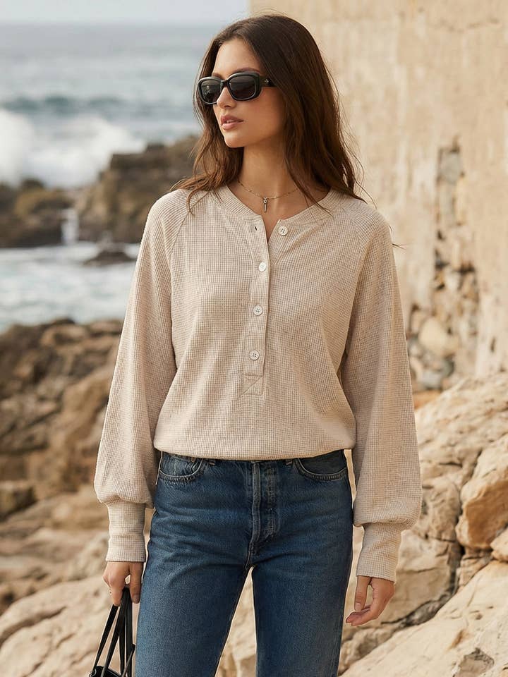 Mara Henley Top voor wholesale door Fifteen Twenty