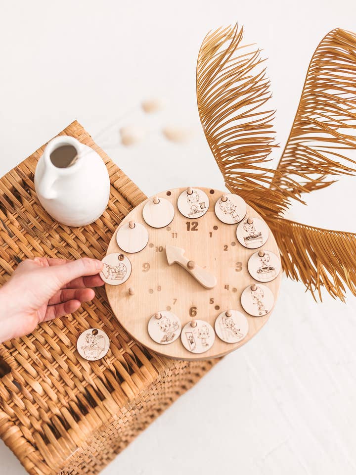 Relógio de rotina em madeira, 14 cartões visuais de planeamento diário por atacado de Woodinout