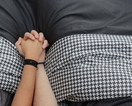 Thread Experiment - Wholesale Sheet Set - Houndstooth Sheet Set1