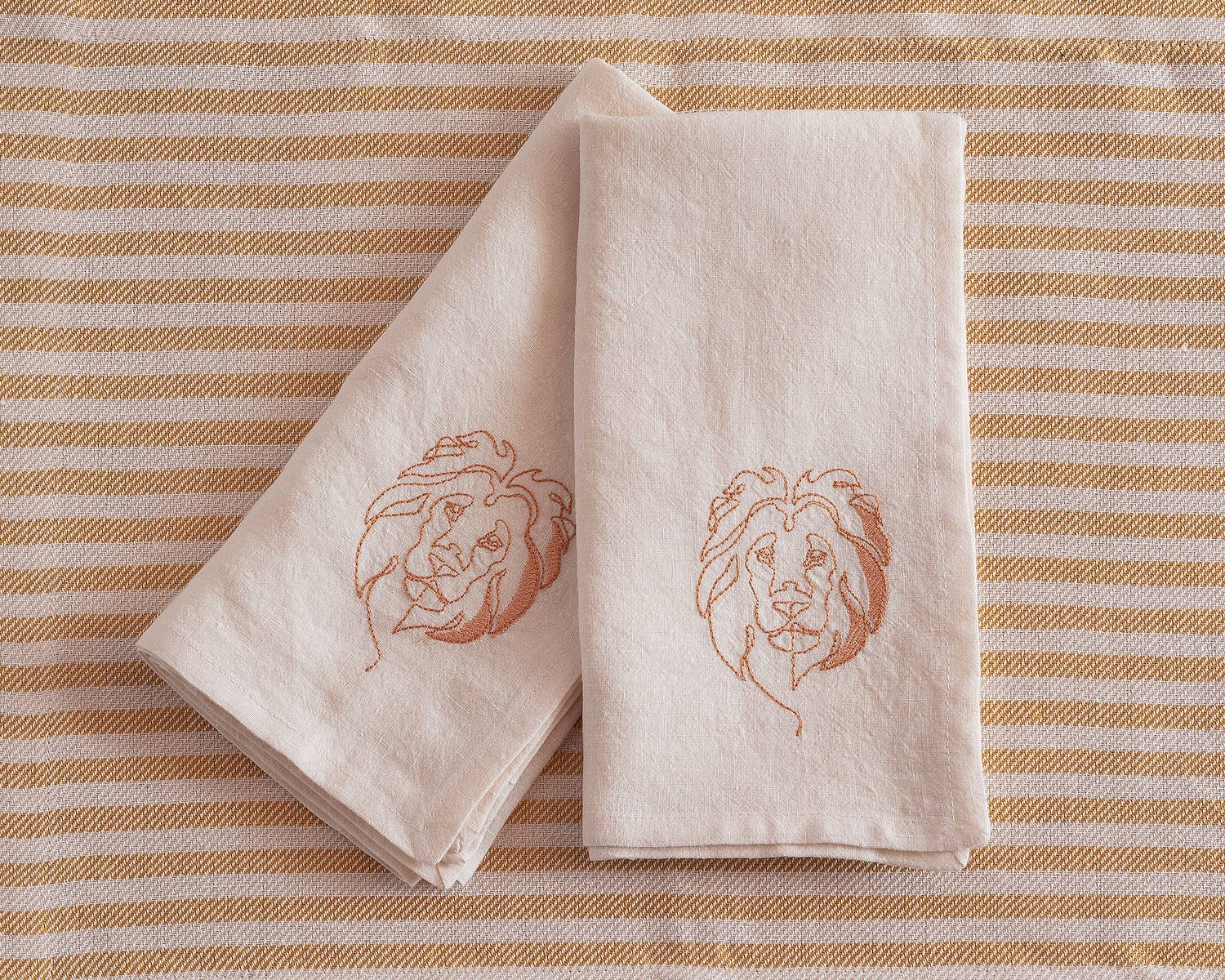 BUSATTI - Wholesale Dinner & Cloth Napkin - ITALIAN GARDEN - Set of 2 embroidered napkins21