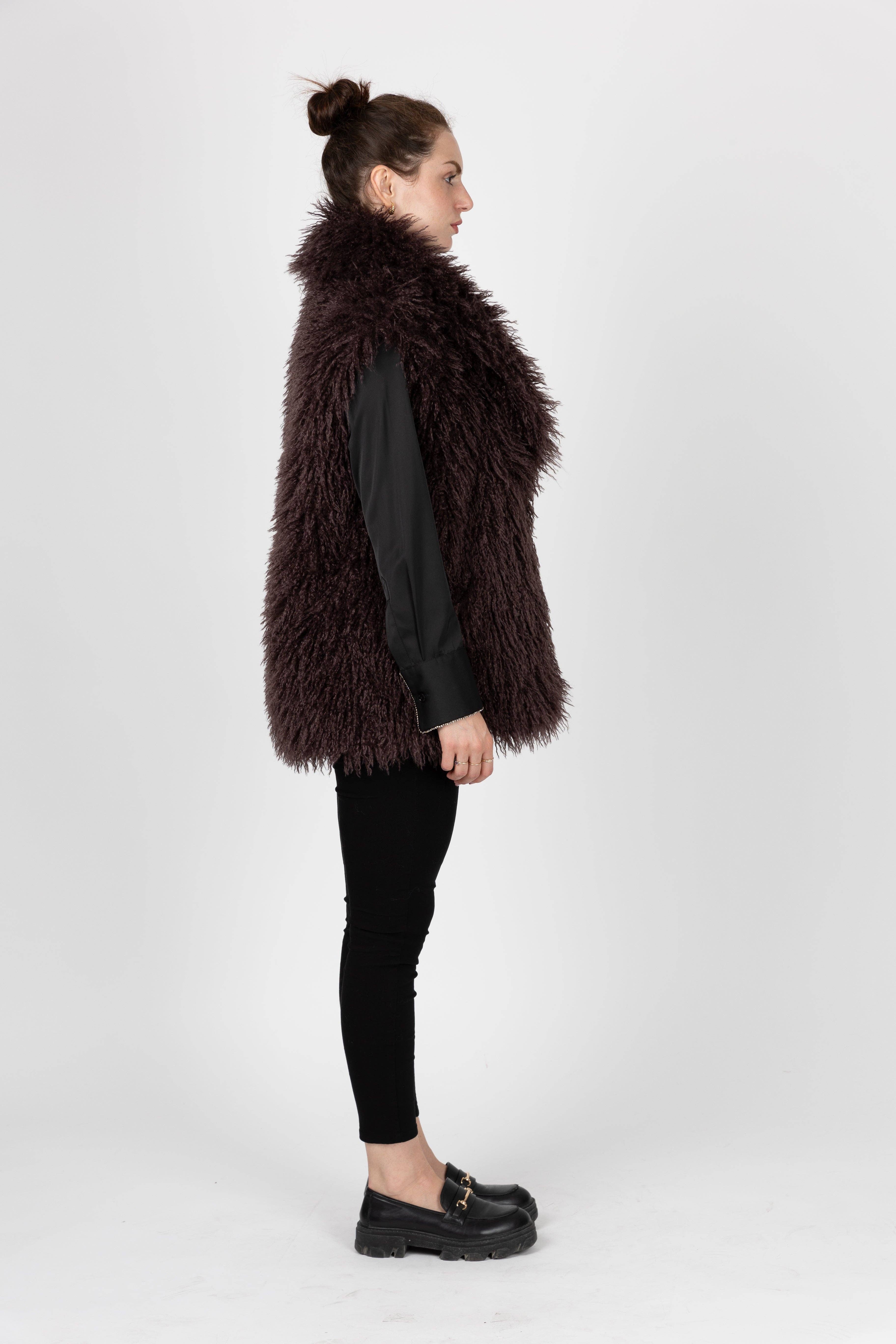 KZELL PARIS - Wholesale Outerwear Vest - Women's - SLEEVELESS VEST IN FAUX SHEEPSKIN FUR2