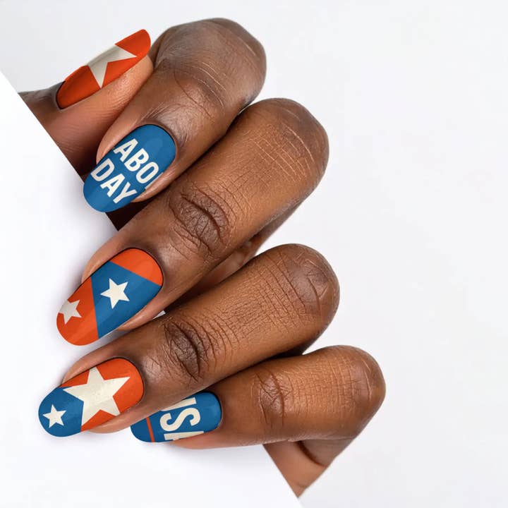 Parade Sparkle Patriot Press-On Nails for wholesale by FYNE BODY