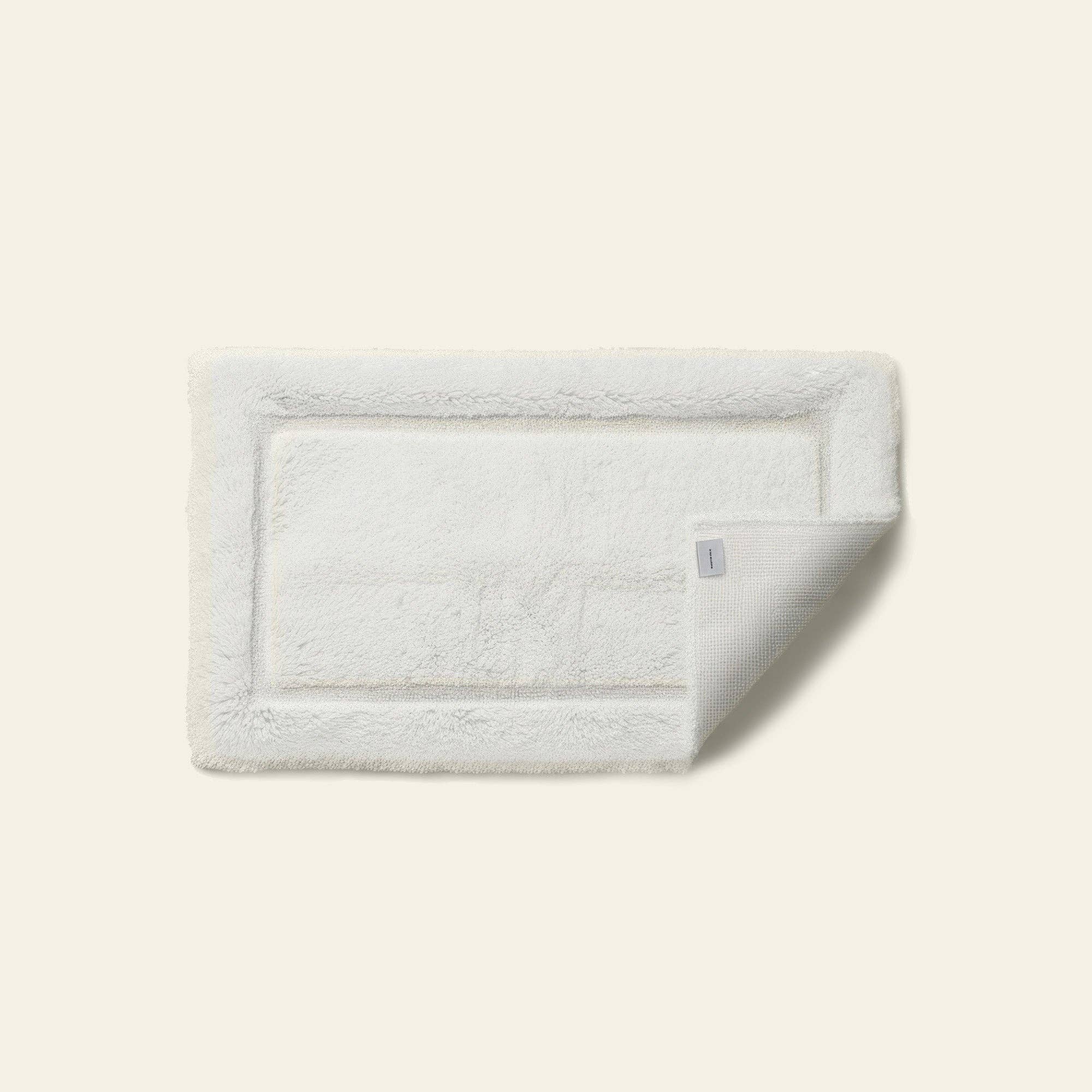 Italic - Wholesale Bath Mat - Ultraplush Skid-Resistant Bath Mat2