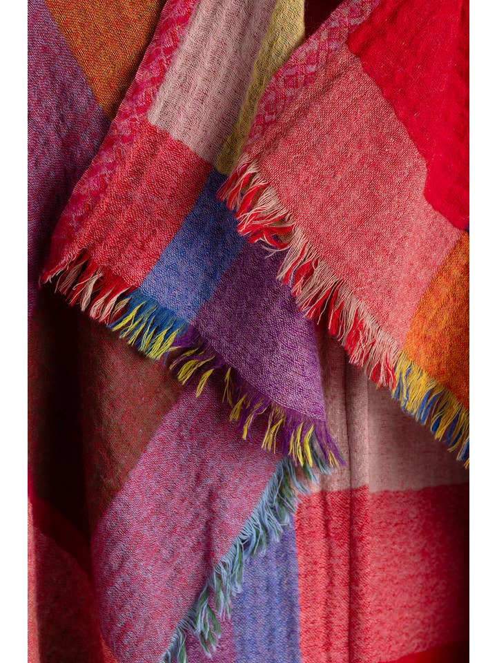 SAACHI - Wholesale Poncho - Women's - Woolen Rainbow Color Grid Cocoon Poncho6