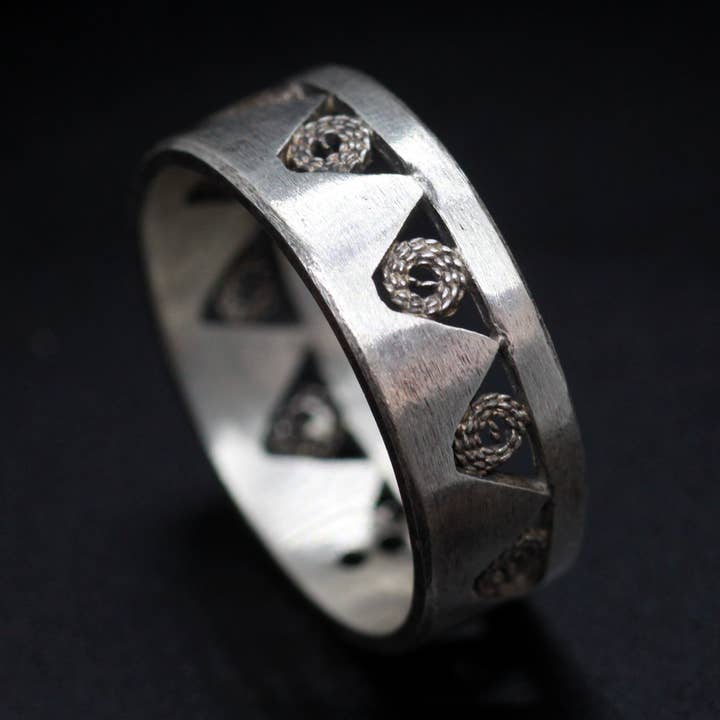 „Triangulos“ Ring aus 925er Silber für den Großhandel von Etcaetera Création