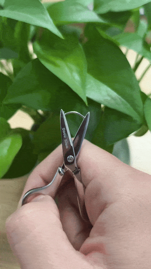 Coco Clem - Wholesale Dangle Earrings - Scissor Earrings in Silver6