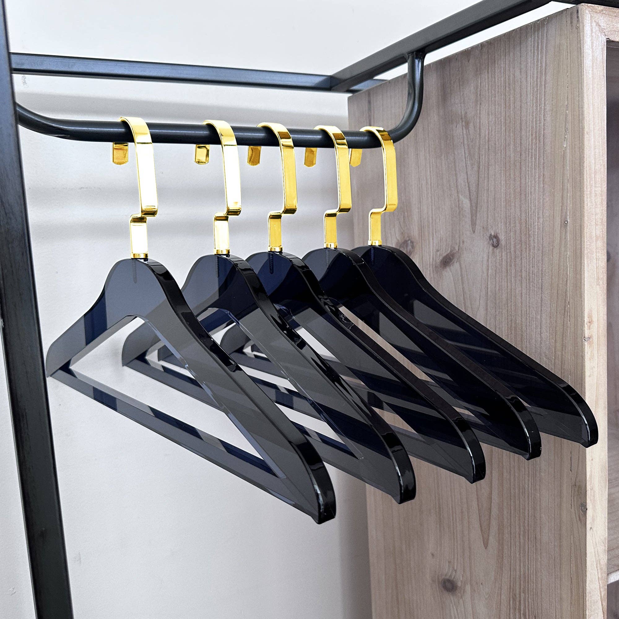 DesignStyles Home - Wholesale Clothes Hangers - Simply Brilliant Collection 10-Pack Black Acrylic Hangers2