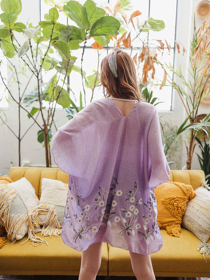 Leto Accessories - Wholesale Kimono - Women's - 🌼 Embroidered Spring Daisy Kimono - Leto Classic 🌼