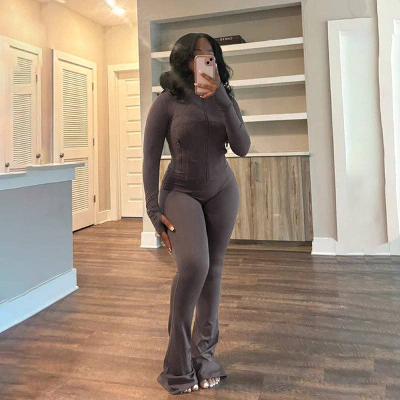 MB Fashion Wholesale - Vente Ensemble de vêtements d'intérieur – femme - ENSEMBLE DEUX PIÈCES À MANCHES LONGUES AVEC FERMETURE ÉCLAIR ET JAMBES ÉVASÉES HR240575