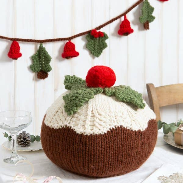 Wool Couture Company – wholesale Material för stickning/virkning – Christmas Pudding Stickning Kit