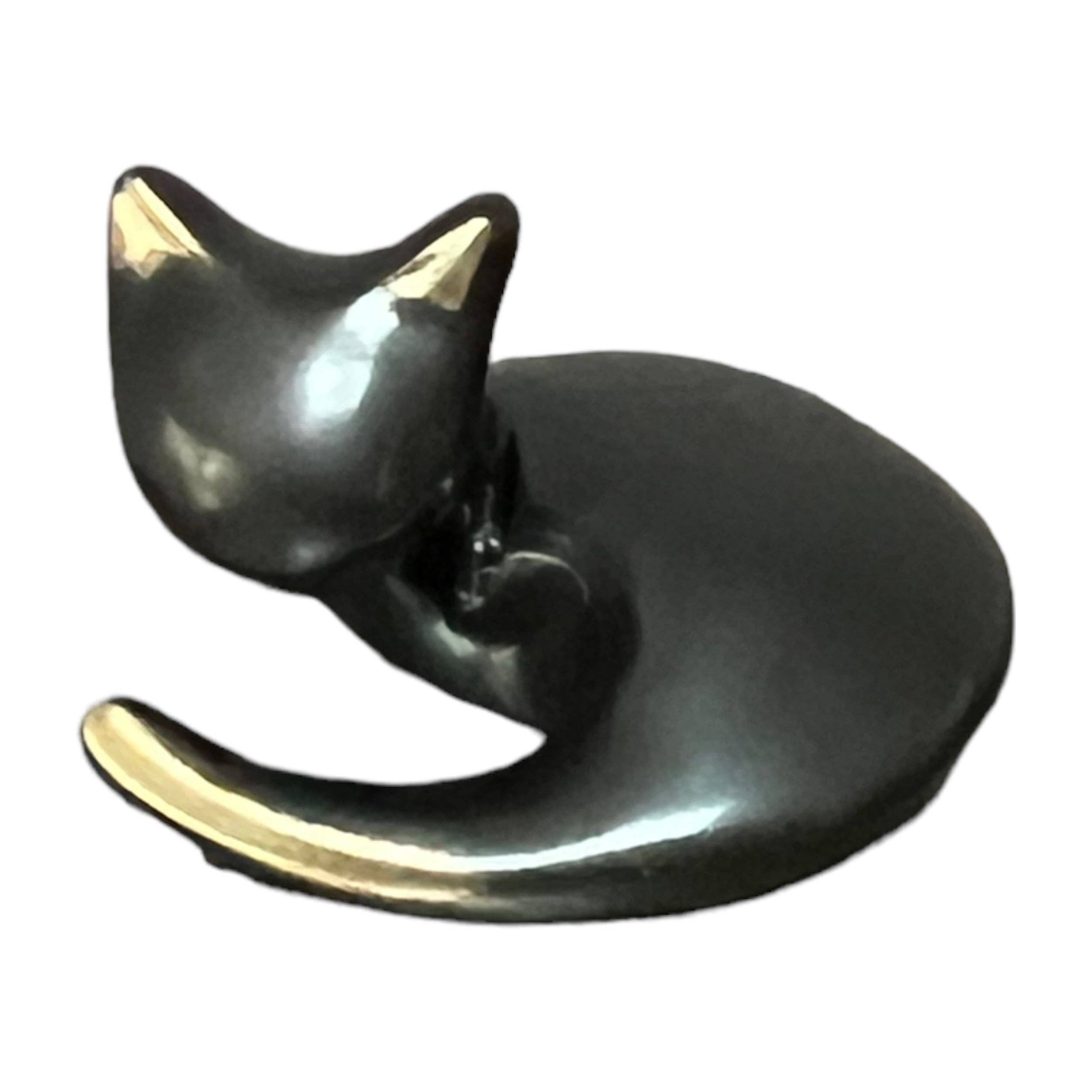 Yenny Cocq llc - Wholesale Sculpture - Curled up cat0