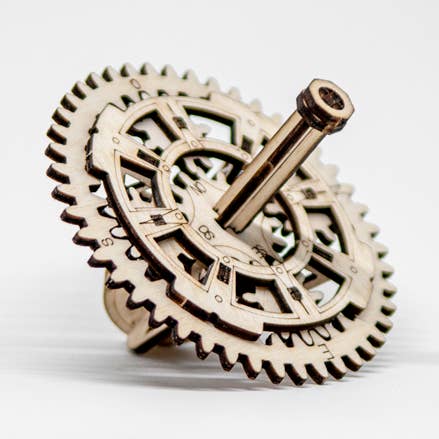 Steampunk-Top baut „TOUPUNK“ für den Großhandel von NKD Puzzle