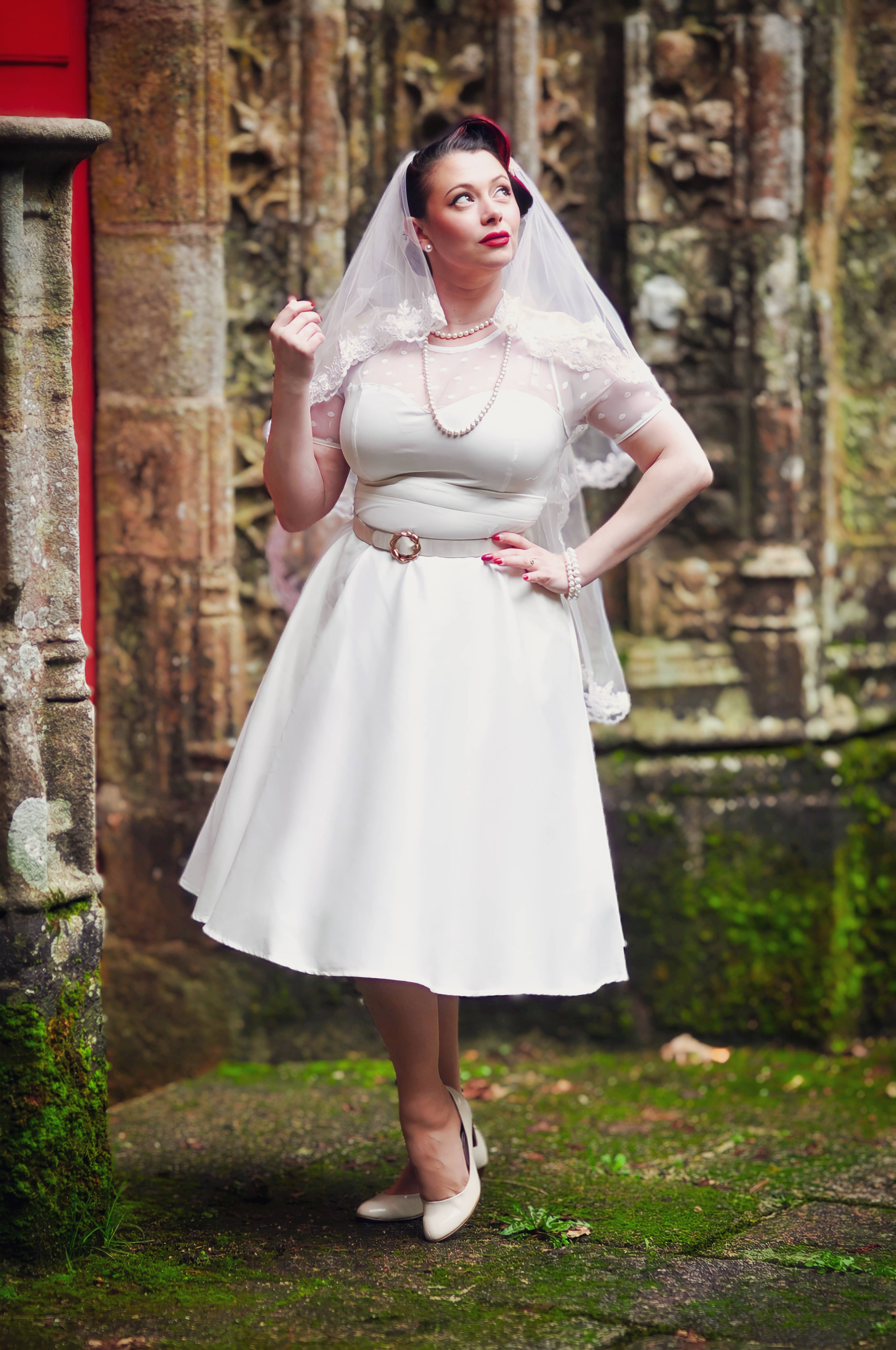 Dolly & Dotty – Vestido - Mulher por atacado – Vestido de Noiva Elizabeth II de Tule com Poás e Mangas Curtas7