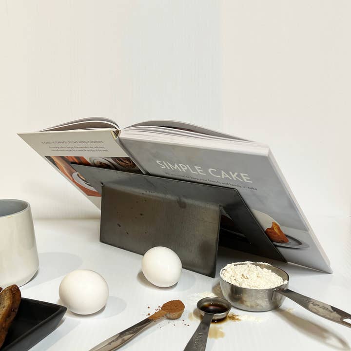 Free House - Wholesale Book Stand - cookbook stand2