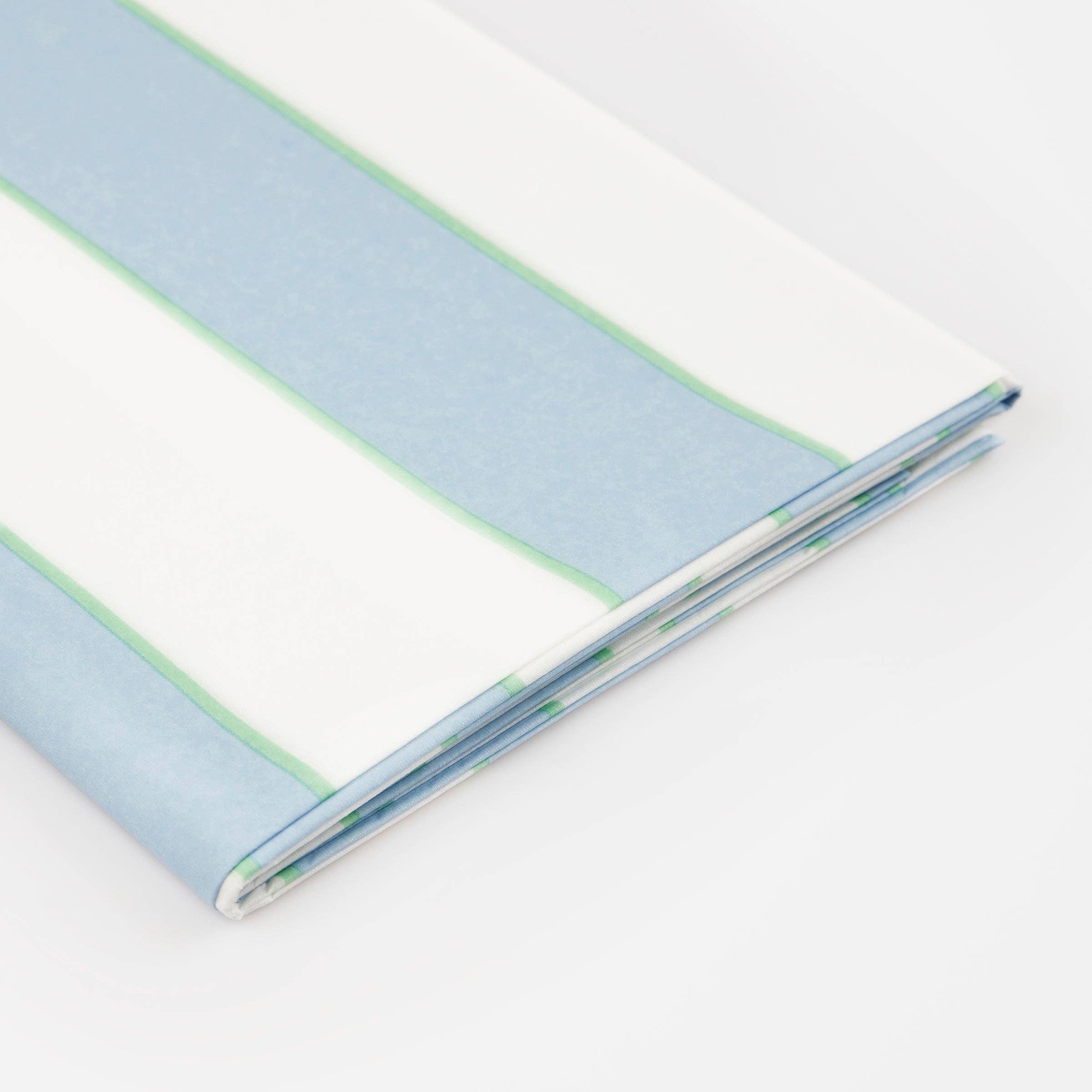 Meri Meri – wholesale Disposable table cover/runner – Pale Blue Striped Tablecloth2