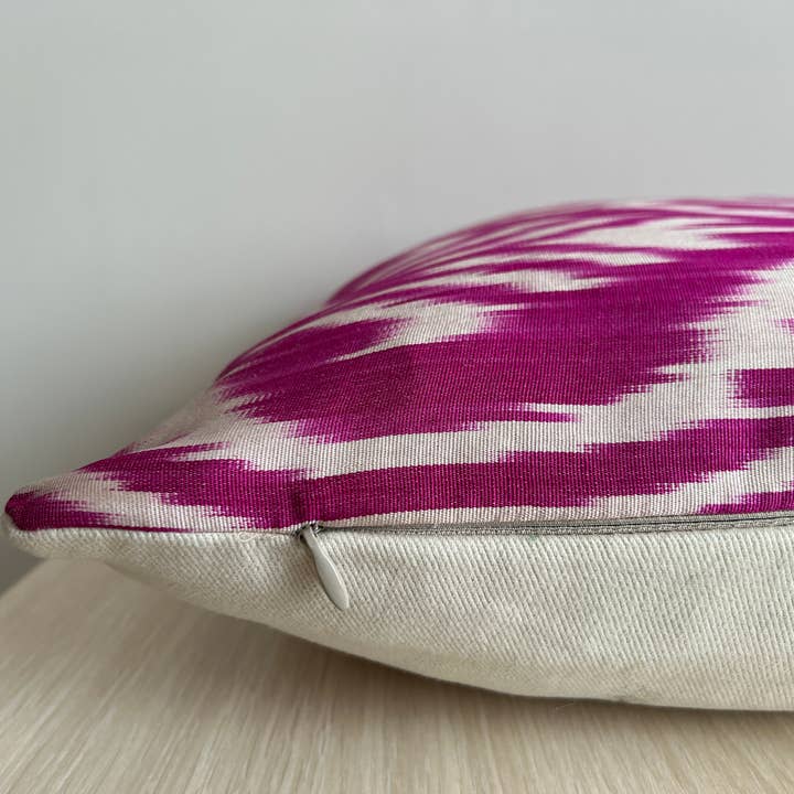 Ikat Atelier - Wholesale Decoratief kussen - Ikat zijden kussen, Ikat Throw, Ikat kussen, Ikat Home4
