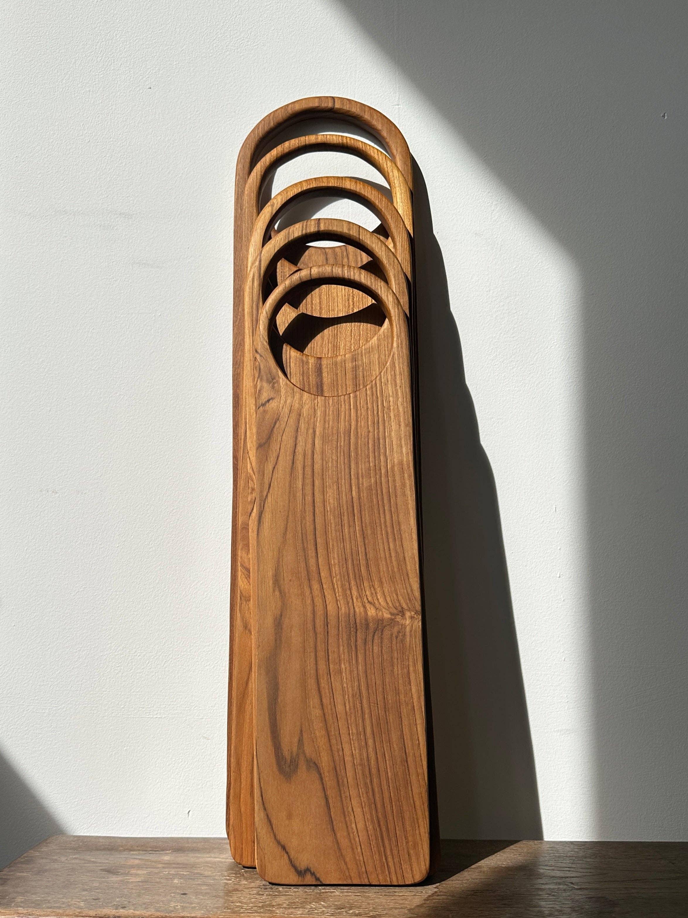 Office Objets - Wholesale Cutting Board - Monoxyle teak cutting or presentation board with handle (T3)5