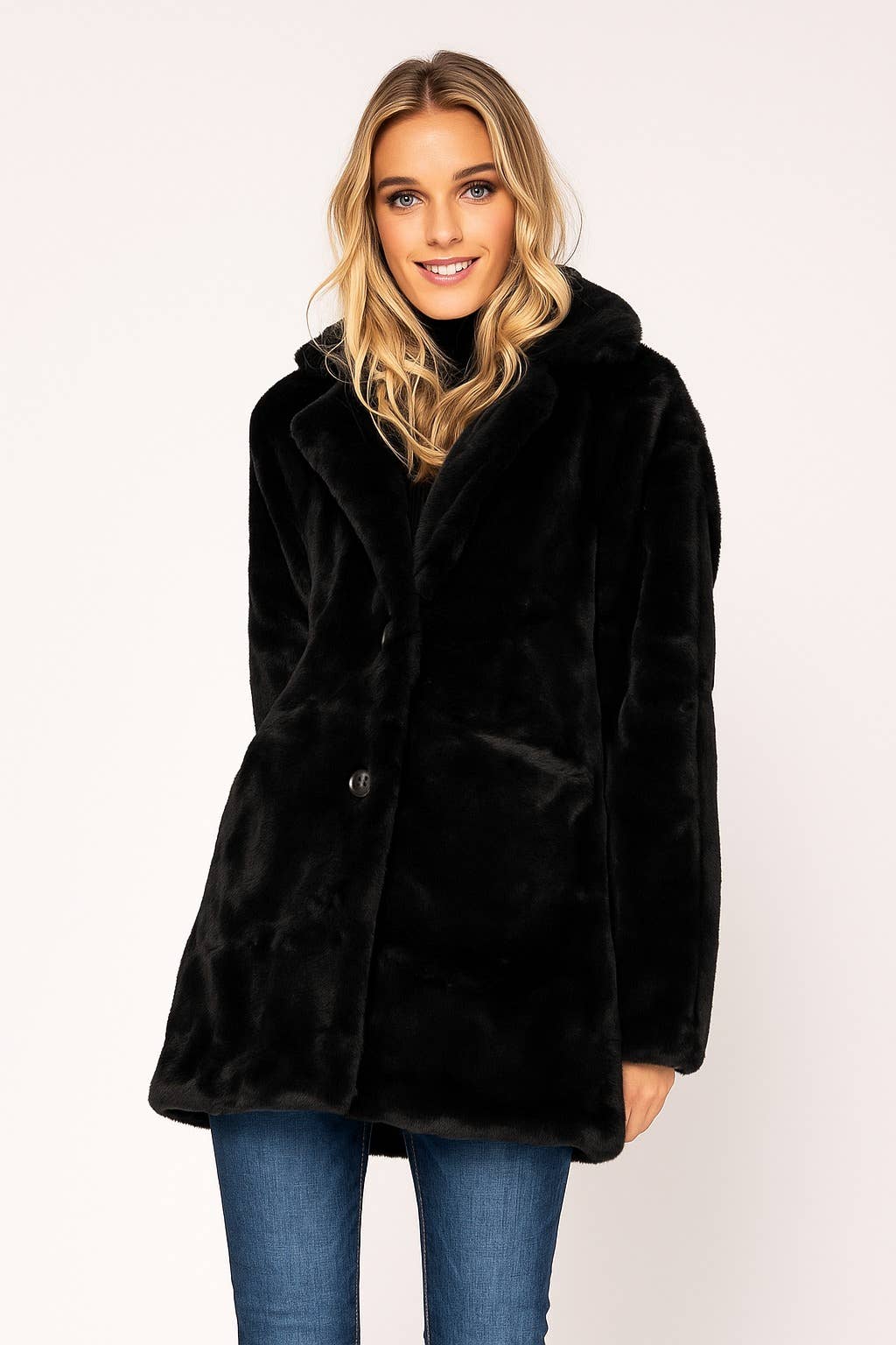 CHOKLATE PARIS – Großhandel Pelz-/Kunstpelzmantel – Damen – Leopardenfellimitat-Mantel – gerade geschnitten7