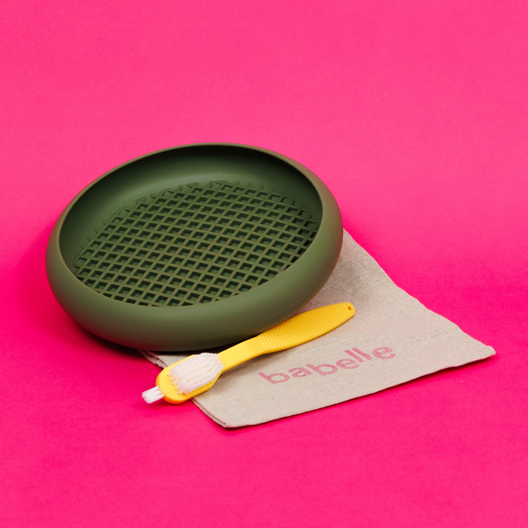 Babelle For Dogs – wholesale Pet cleaning supplies – The Lickmat Scrubber - Lickmat Brush - Cleaning Brush1