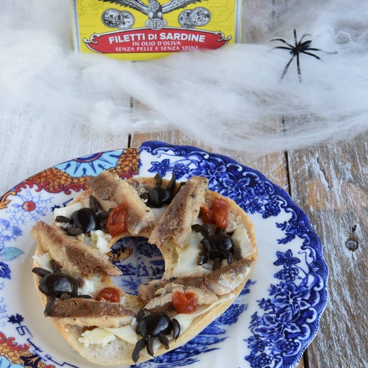International Loft - Wholesale Tinned Fish - Angelo Parodi Boneless and Skinless Sardines in Olive Oil
