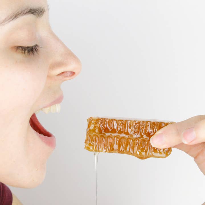 BeeHype - Wholesale Honey - Acacian Honeycomb - Luxury Raw Acacia Honey Comb Slab