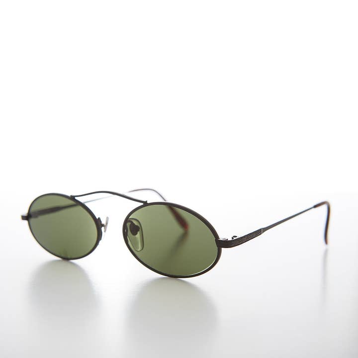 SUNGLASS MUSEUM - Wholesale Sunglasses - Women's - 90s Oval Metal Aviator Sunglass with Floating Cross Bar - Avery5