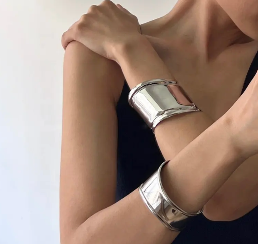 HoopLa – Pulseira de punho por atacado –  Pulseira Wonder Women Women Bone- Aço - Ouro 14K ou Prata6