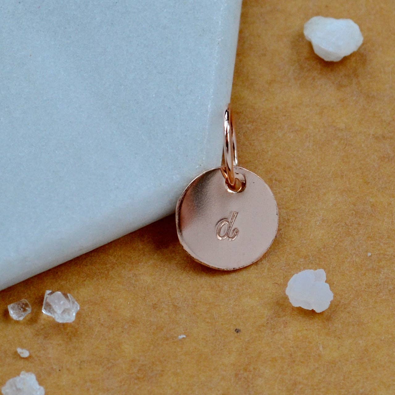 Foamy Wader - Venta al por mayor Abalorios/colgantes individuales - Set de abalorios con letra cursiva en minúscula, con letra cursiva, triple metal18