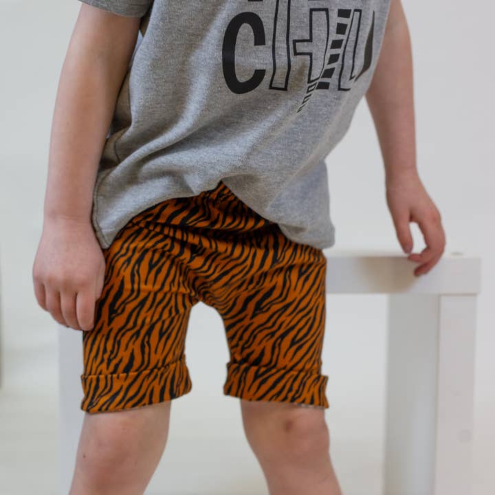 Calções de Riscas de Tigre por atacado de Fred & Noah