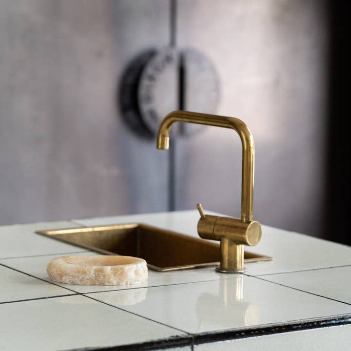 Botanical Boys - Wholesale Bath Soap Dish - Natural Shaped Onyx Soap Dish8