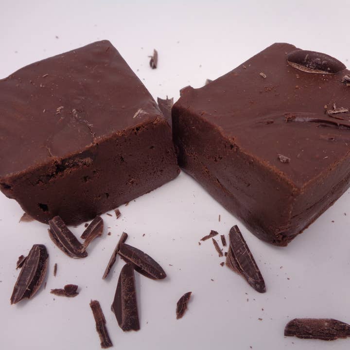 🐻Mørk Chokolade Fudge🐾🍪 1/2 lb for engroshandel hos Bear Creek Candy Kitchen