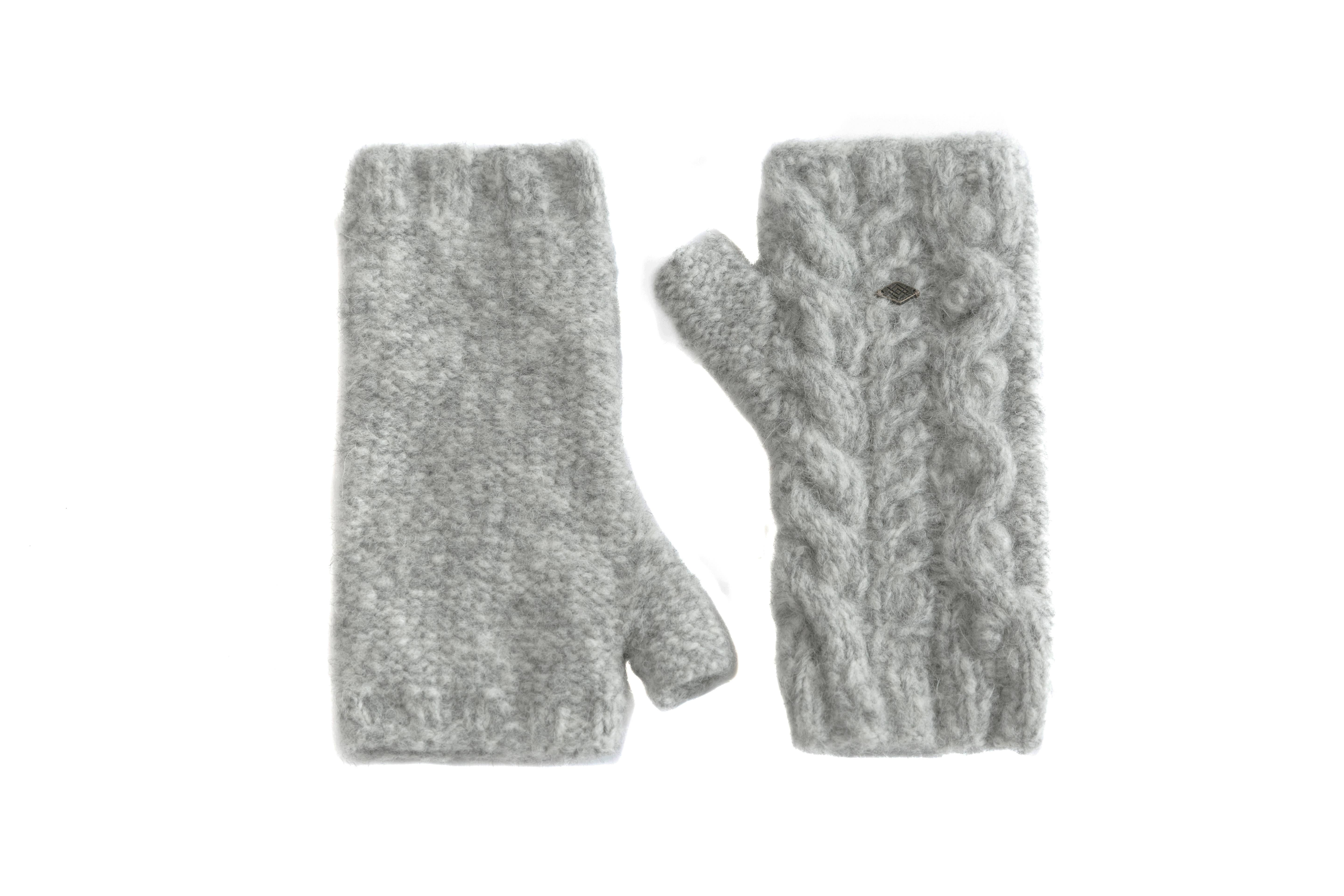 Emilime - Wholesale Gloves - Women's - Pyre Fingerless Gloves1