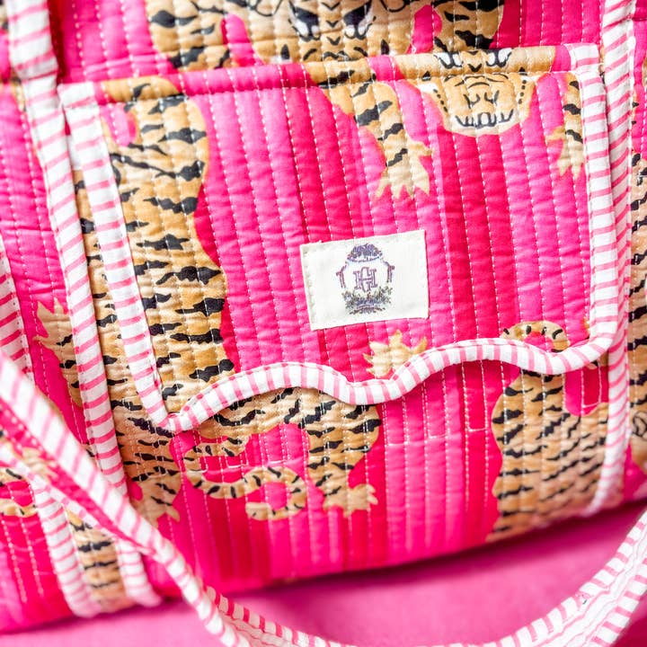 Heart of Grace - Wholesale Weekender Bag - Women's - Pink Eye of the Tiger Large Scalloped Quilted Duffle Bag