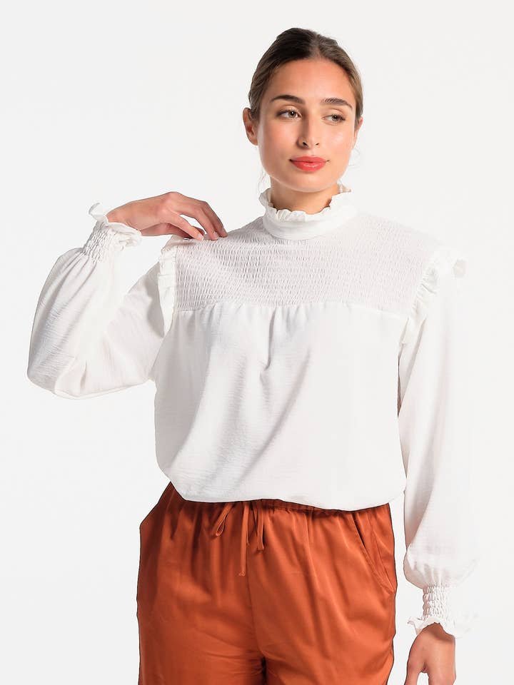 Blusa color crema para mujer con puños elásticos para venta al por mayor de J&JOY