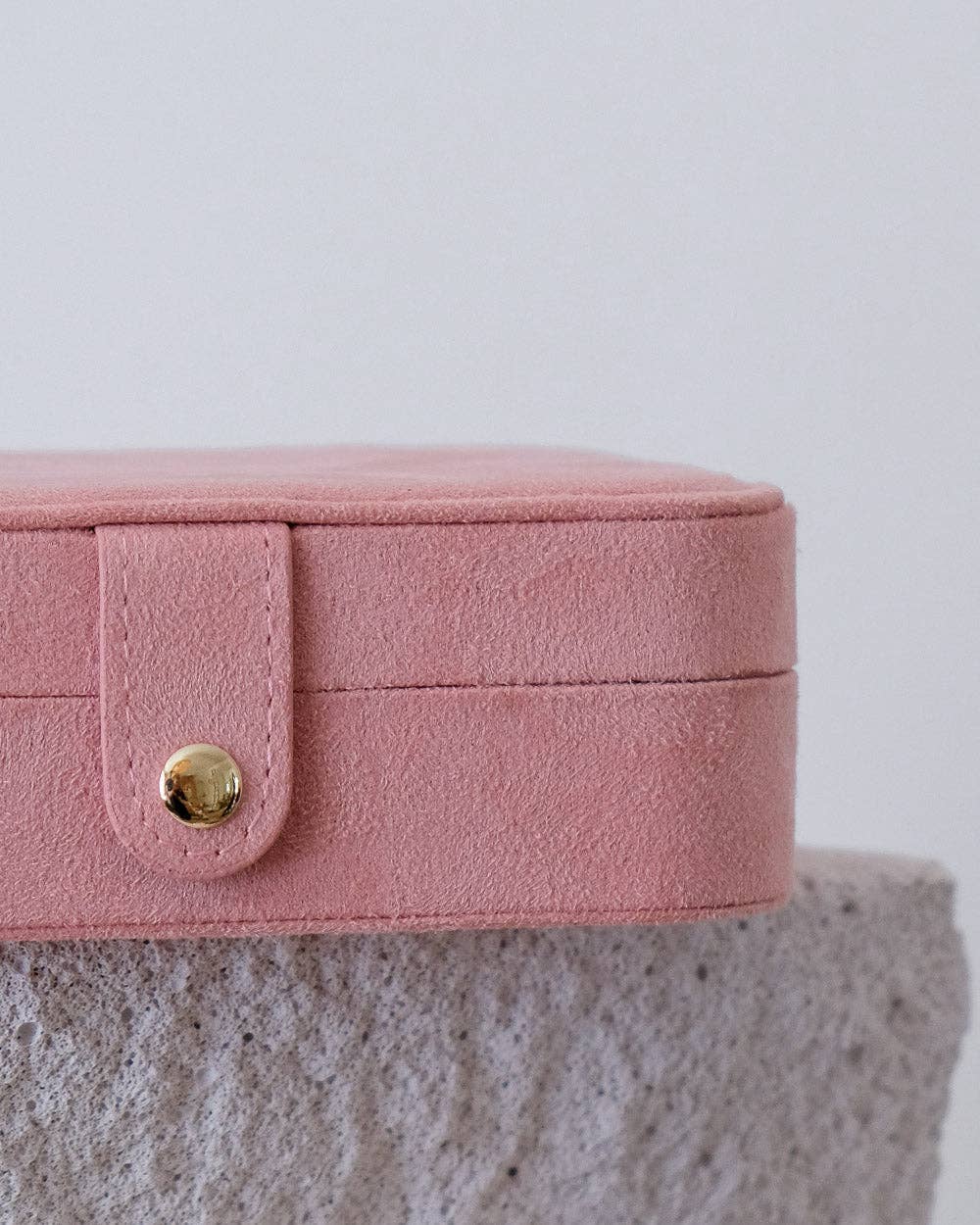 Maison Scarlett - Vendita all'ingrosso Portagioie/organizer per gioielli - Portagioie da viaggio Brigitte in velluto5