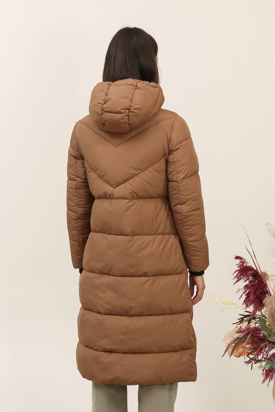 Attrait Paris - Wholesale Puffer Jacket - Women's - Mid-length down jacket with hood11