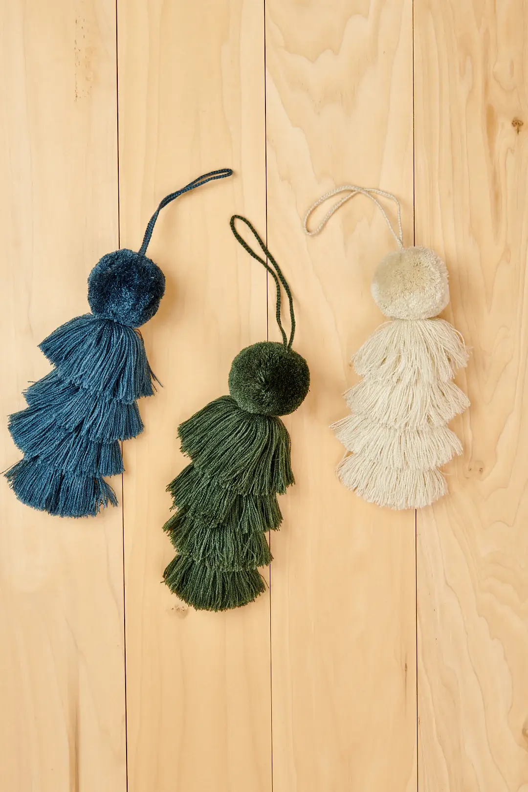 High crafty – wholesale Decorative tassel/wall drop – Pom Pom Tassel – Ivory | Handmade Decorative Tassel with Fri1