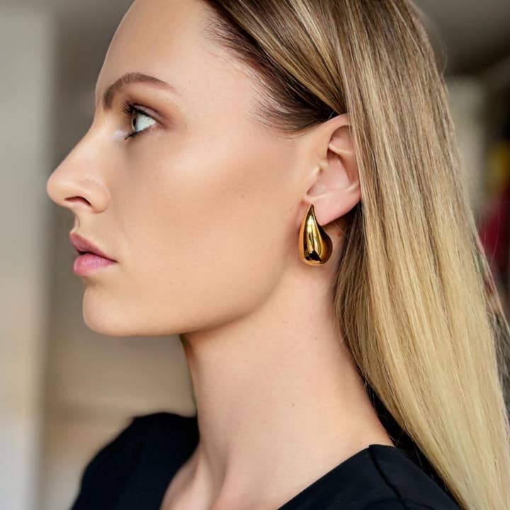 Duestelle Italia - Wholesale Hoop Earrings - Goccia Bold Gold Earrings