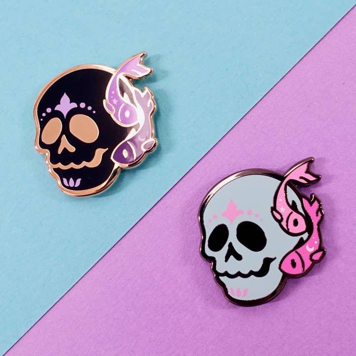 Épinglette en émail Skull Zodiac - Poissons pour la vente par Edenki