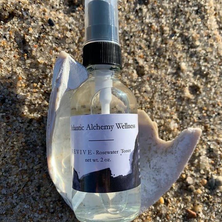 REVIVE | Tonique pour le visage à l'eau de rose pour la vente par Cūre Wellness Collective