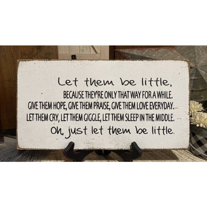 LÅT DEM VARA SMÅ MOR-FAR-VÅR för wholesale av Dudley's Cottage & Gifts