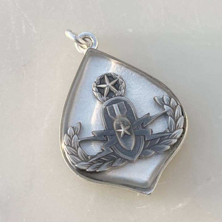 Her Hero, LLC - Wholesale Pendant/Charm Necklace - Military Lucite necklace4