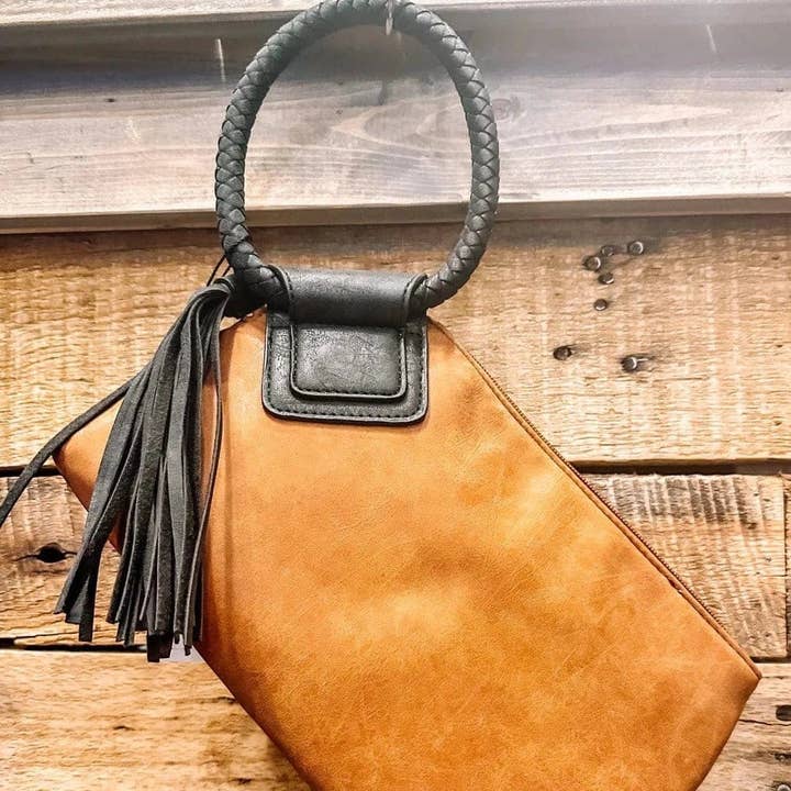 MiMi Wholesale - Wholesale Clutch Bag - Women's - BP204 Fashion Cuff Handle Tassel Wristlet Clutch