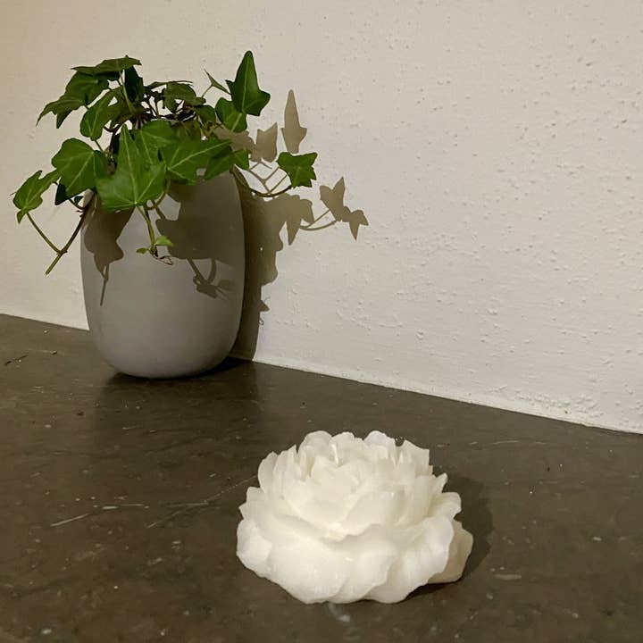 Artly Handmade - Wholesale Novelty Candle - Peony | Candle decoration decor candle unscented handmade sweden white pink flower5