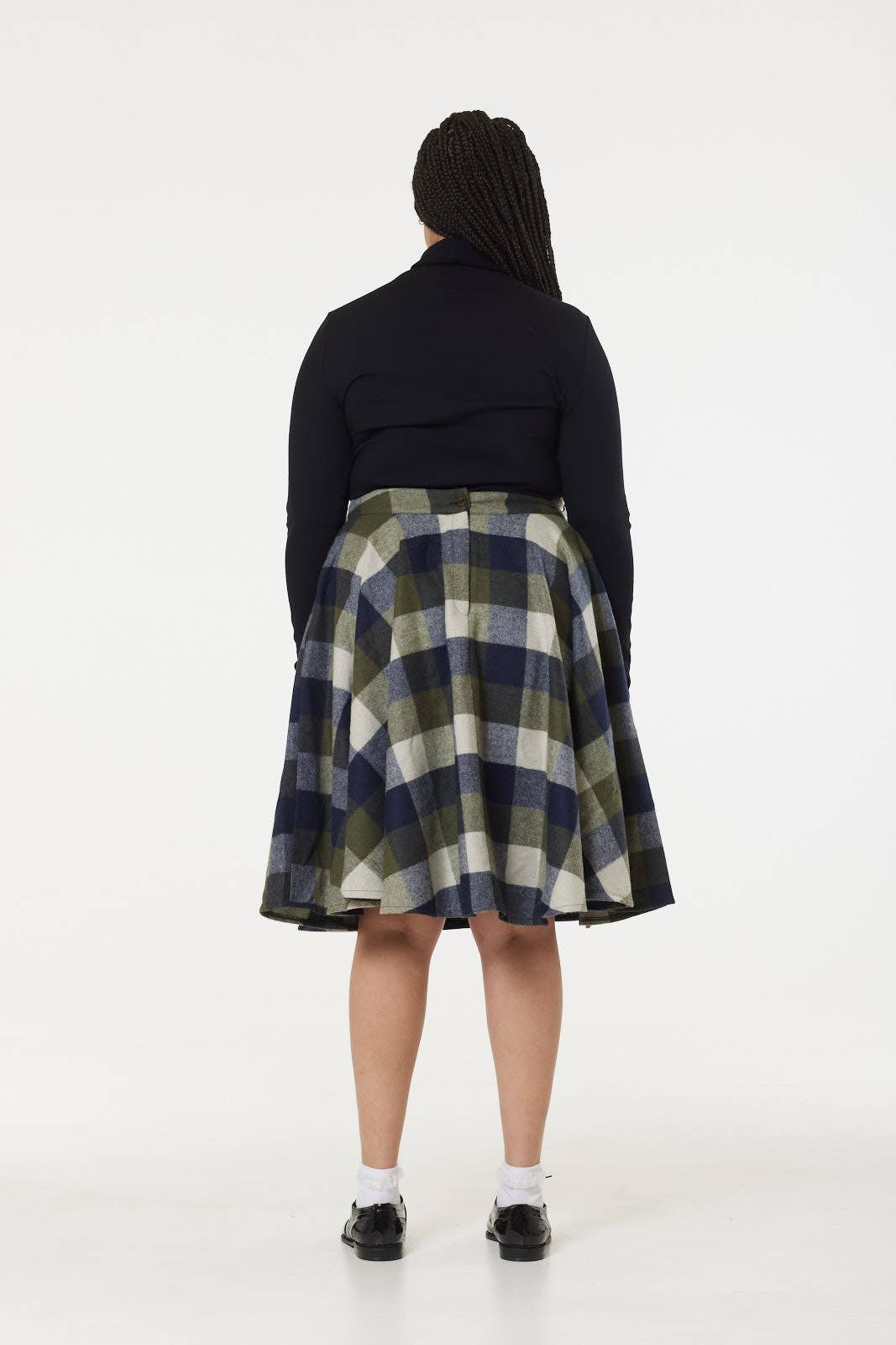 Timeless London - Wholesale Skirt - Women's - Sophie Navy & Khaki Woollen Check Tartan Midi Swing Skirt3